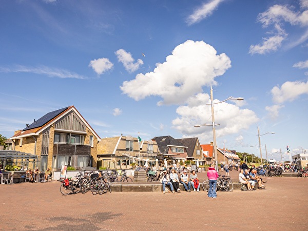 Foto van het Havenplein Vlieland